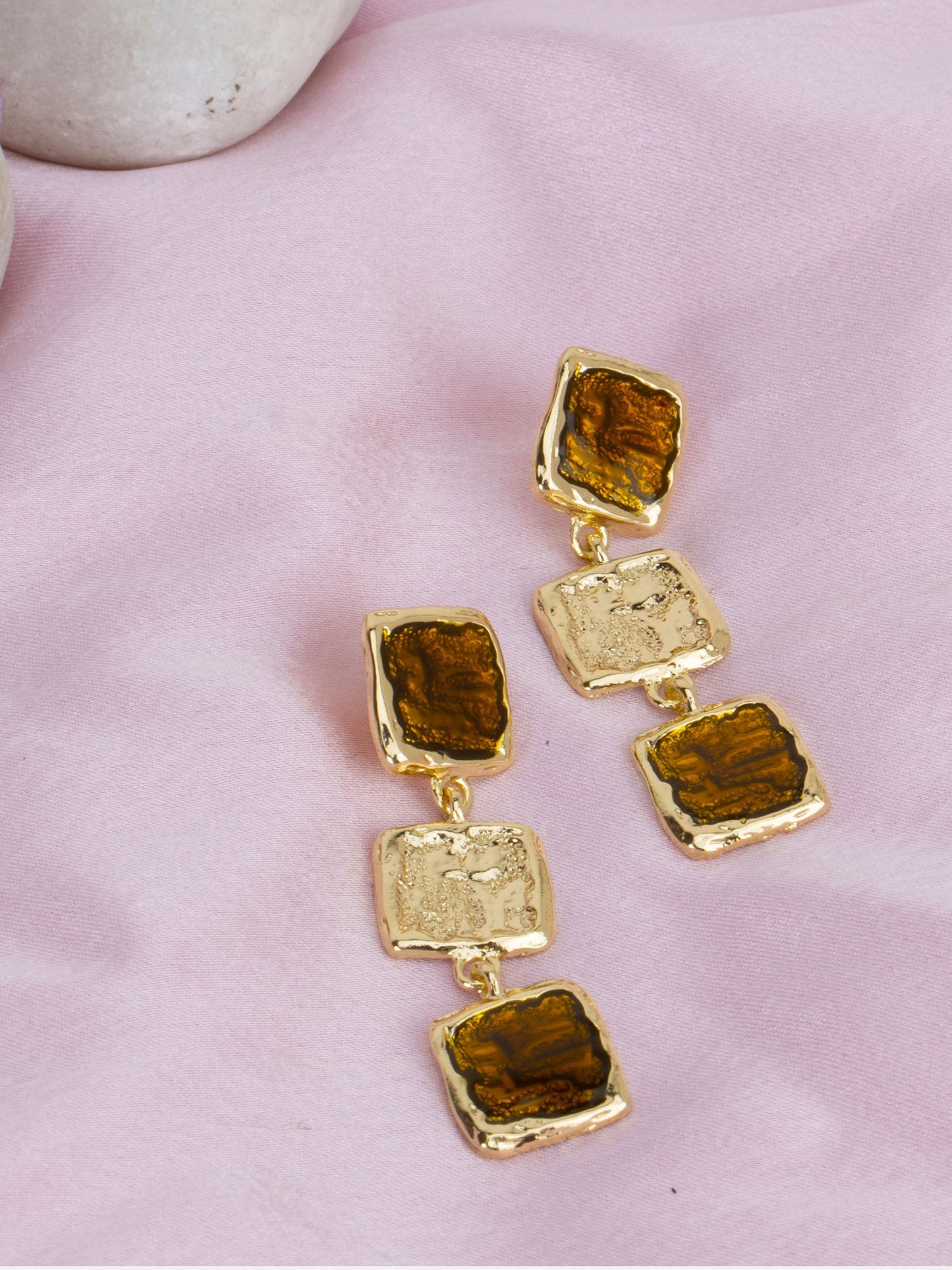 Gold Stone Embelished Earing