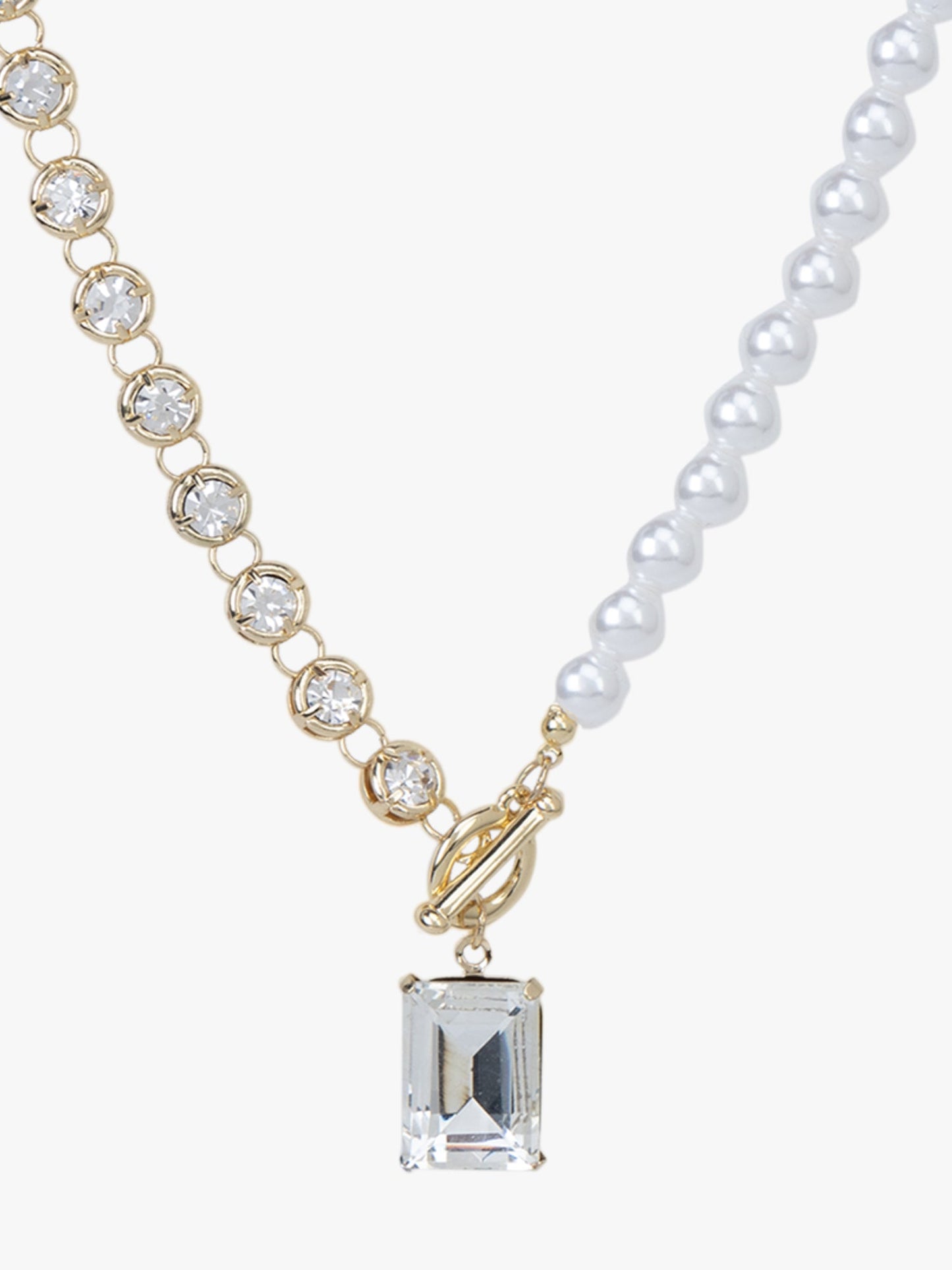 Pearl Necklace With Diamond Pendant