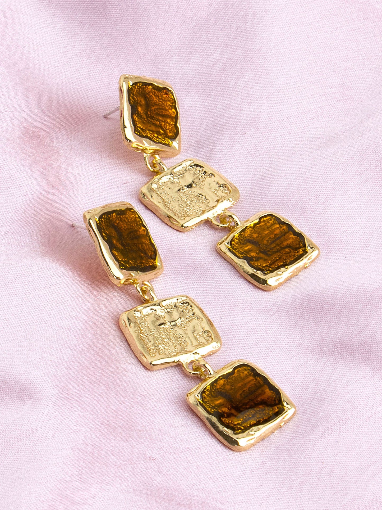 Gold Stone Embelished Earing